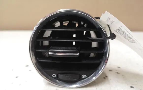Peugeot 308 Dash center air vent grill 9658515377 305038 1005163
