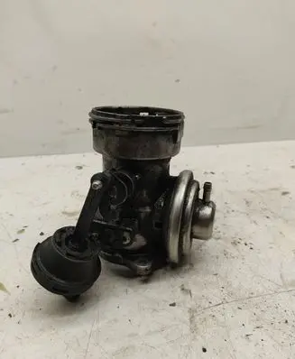 Volkswagen Sharan EGR valve 038129637A