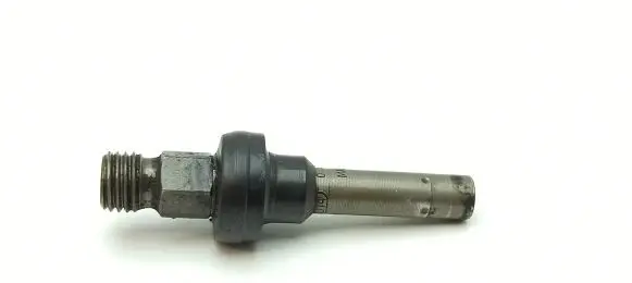 Mercedes-Benz S W116 Fuel injector 0437502010