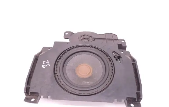 Volvo V50 Panel speaker 8666742 D32