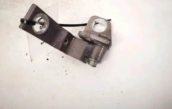 Ford Focus Rear door lower hinge am51u22801ad am51-u22801-ad