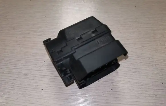 BMW 7 E38 Ignition lock contact 8363706