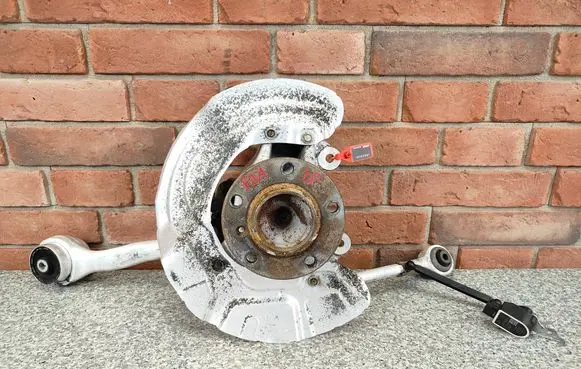 BMW 1 F20 F21 Front wheel hub spindle knuckle 6792285