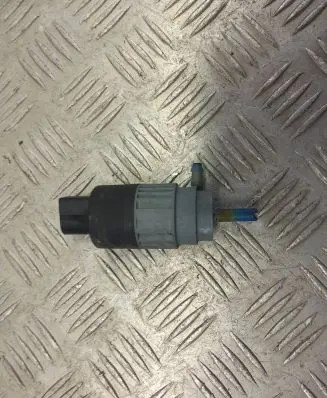 Jaguar XF X250 Windscreen/windshield washer pump 6M21-13K082-AB