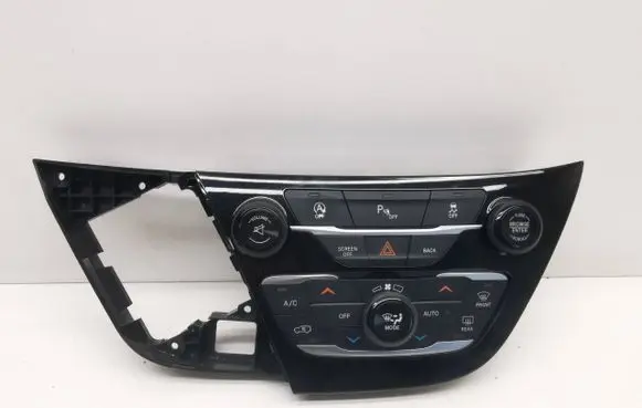 Chrysler Pacifica Climate control unit P68238871AE