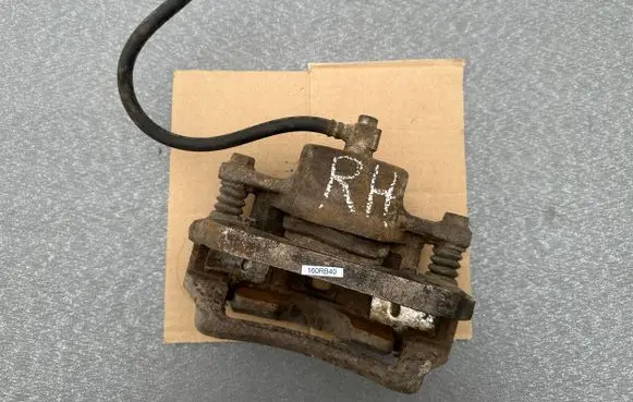 Nissan Patrol 160 Front brake caliper 41000C7115