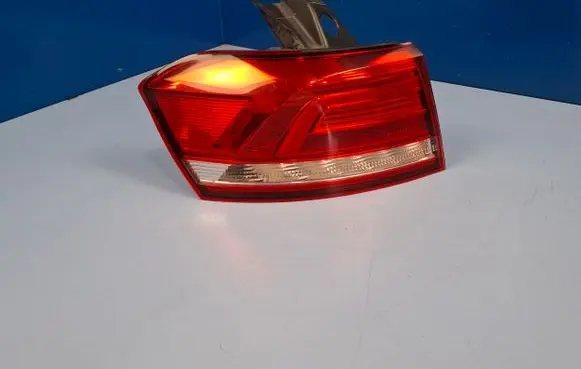 Volkswagen PASSAT B8 Rear/tail lights 3G9945095A 3G9945311