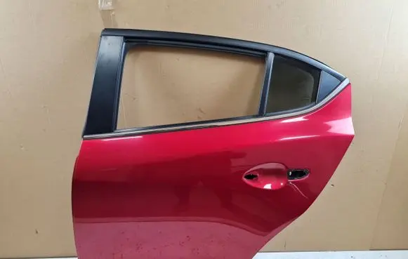 Mazda 3 II Rear door