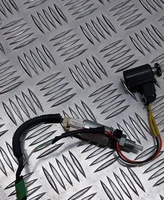 Toyota RAV 4 (XA30) Brake pedal sensor switch CV591