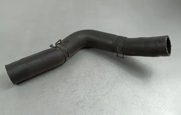 Suzuki SX4 S-Cross Engine coolant pipe/hose