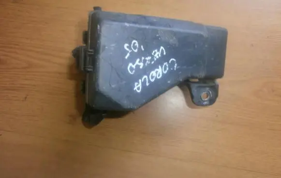Toyota Corolla Verso E121 Fuse box set
