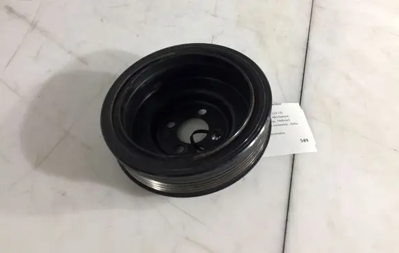 Volkswagen PASSAT B7 Crankshaft pulley 038105243M
