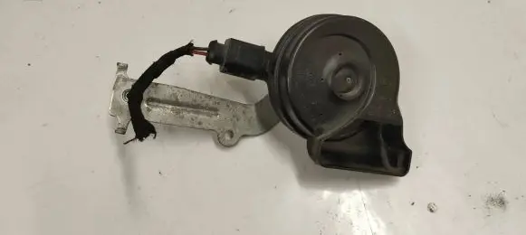 Audi A3 S3 8V Horn signal 8v0951229 5q0951221a