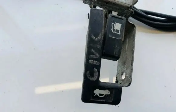 Honda Civic Fuel tank opening switch 