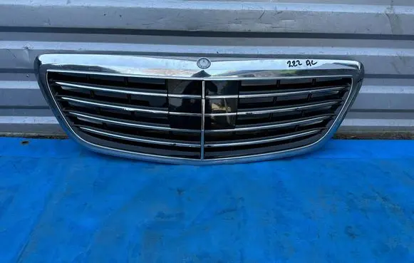 Mercedes-Benz S W222 Front bumper upper radiator grill A2228800483
