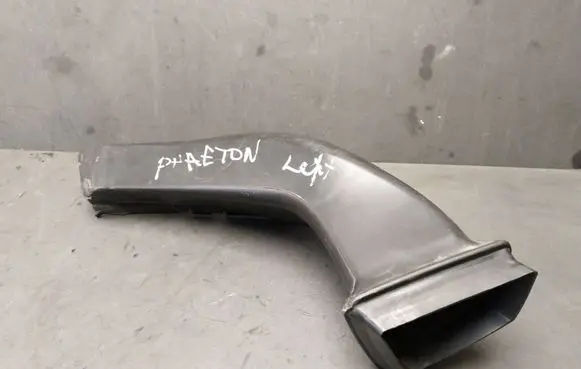 Volkswagen Phaeton Air intake duct part 3D0129617AE