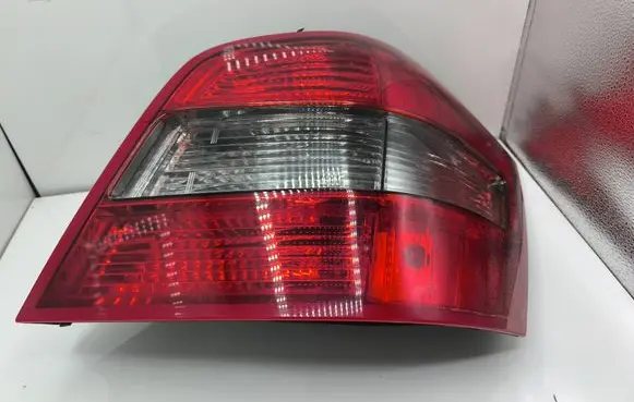 Mercedes-Benz GLK (X204) Rear/tail lights 2048201464 2048201464R Q05