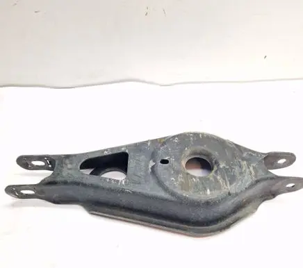 Chrysler Pacifica Rear control arm 68218021AA 68218021