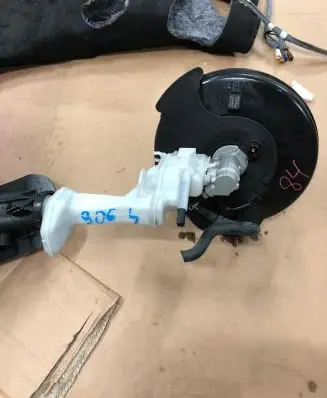 Renault Kadjar Brake booster