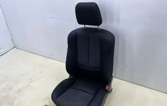 Mazda 6 Front passenger seat 