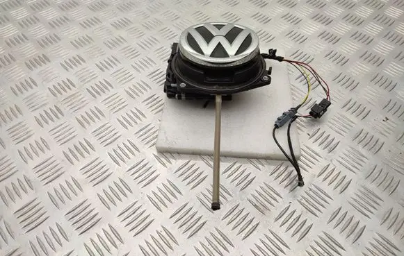 Volkswagen Golf VII Tailgate handle with camera 5G0827469F