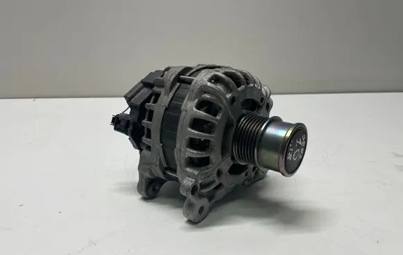 Audi A1 Generator/alternator 04E903015A