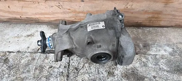 BMW 5 G30 G31 G38 Rear differential 8624221