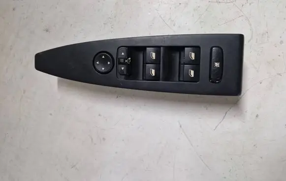 Citroen C6 Electric window control switch 96519384ZD
