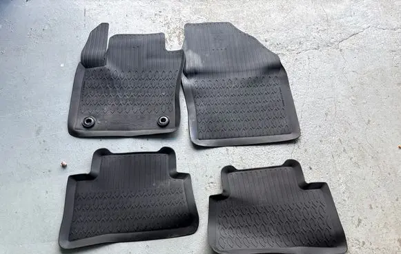 Toyota C-HR II Car floor mat set 58500YYJ00