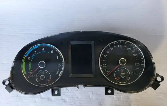 Volkswagen Jetta VI Speedometer (instrument cluster) 5C6920873B ZYS0001808 1341310319