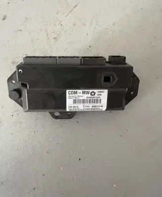 Chrysler 300 - 300C Door control unit/module 56038722A0 00005137B6