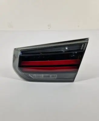 BMW 3 F30 F35 F31 Tailgate rear/tail lights H8245010801