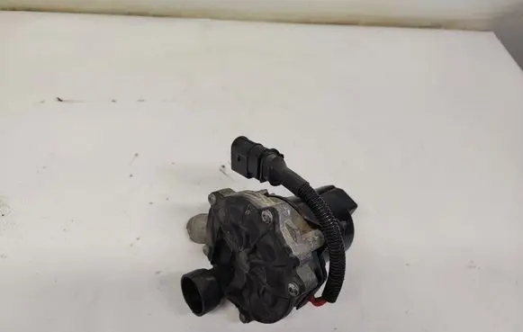 Audi A4 S4 B8 8K Secondary air pump 079959231C