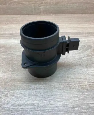 Audi A3 S3 8L Mass air flow meter 03G906461C 0281002735