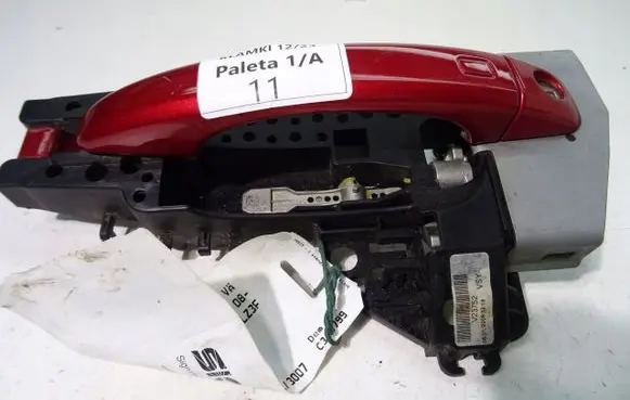 Audi A5 8T 8F Rear door exterior handle 8T0837885A