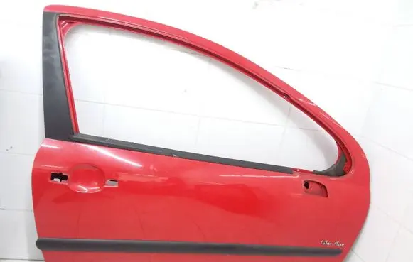Door (2 Door Coupe)