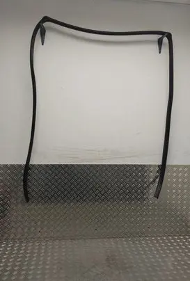 Rear door rubber seal (on body)