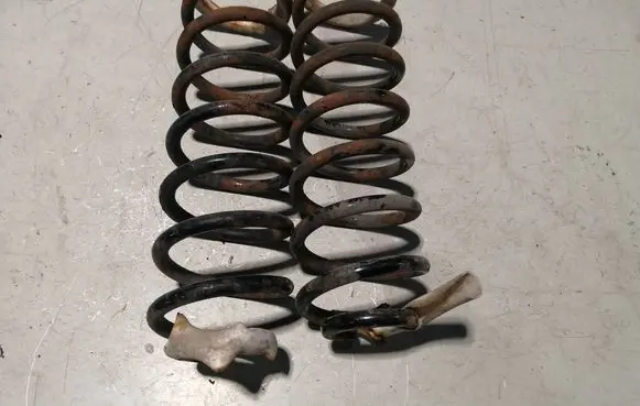 Mercedes-Benz A W168 Rear coil spring A1683200408 A1683200508 A1683200608