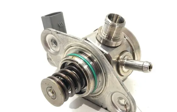 Infiniti Q50 Fuel injection high pressure pump 0261520216