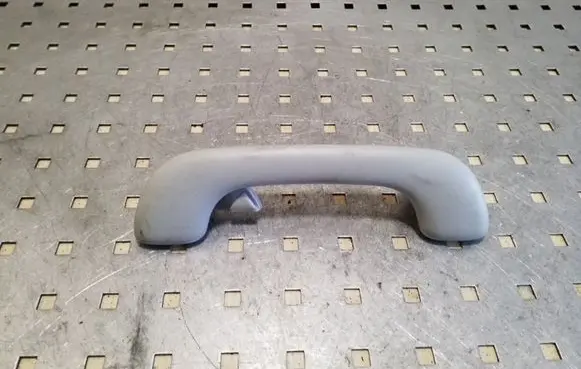 Nissan Qashqai+2 Rear interior roof grab handle 8200003209