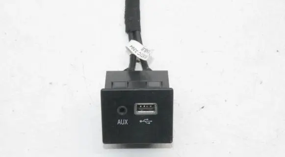Maserati Ghibli AUX in-socket connector 