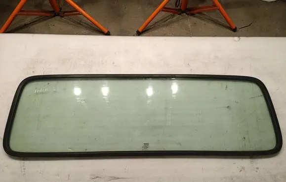 Iveco Daily 35.8 - 9 Rear windscreen/windshield window AS2M68 43R00048