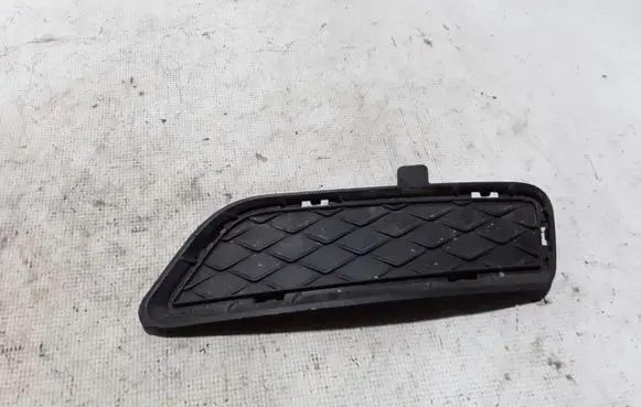 Front bumper lower grill