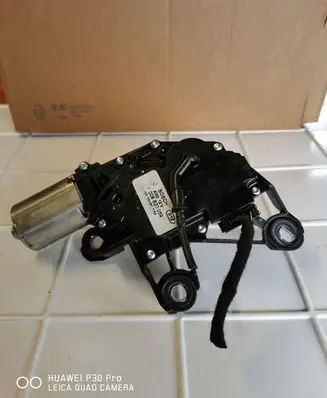 Volkswagen Fox Rear window wiper motor F006B20059 050708