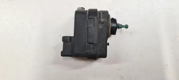 Renault Laguna II Headlight level adjustment motor R7700840141