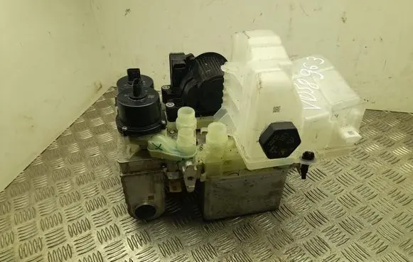 Tesla Model Y Coolant expansion tank/reservoir 164807100A