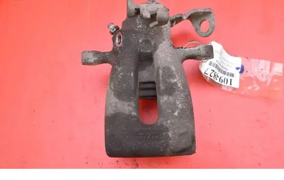 Opel Zafira C Rear brake caliper