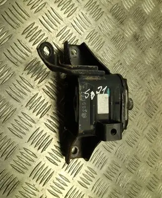 Hyundai Kona I Engine mount bracket 19060399