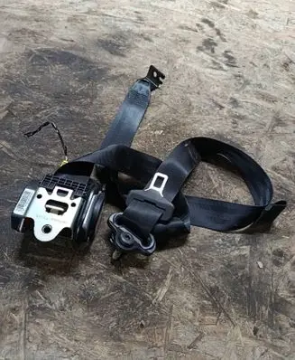 Ford Courier Rear seatbelt ET76A61294