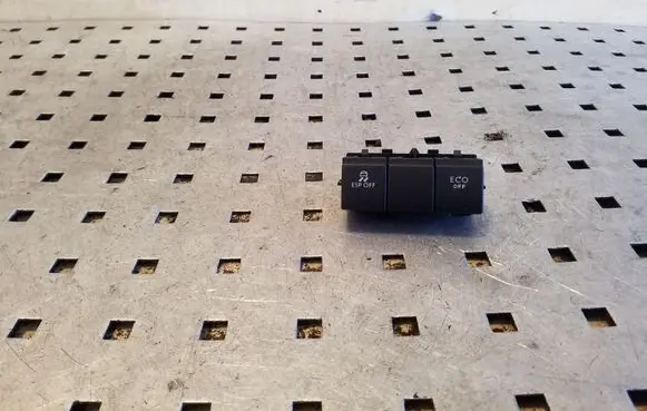 ESP (stability program) switch